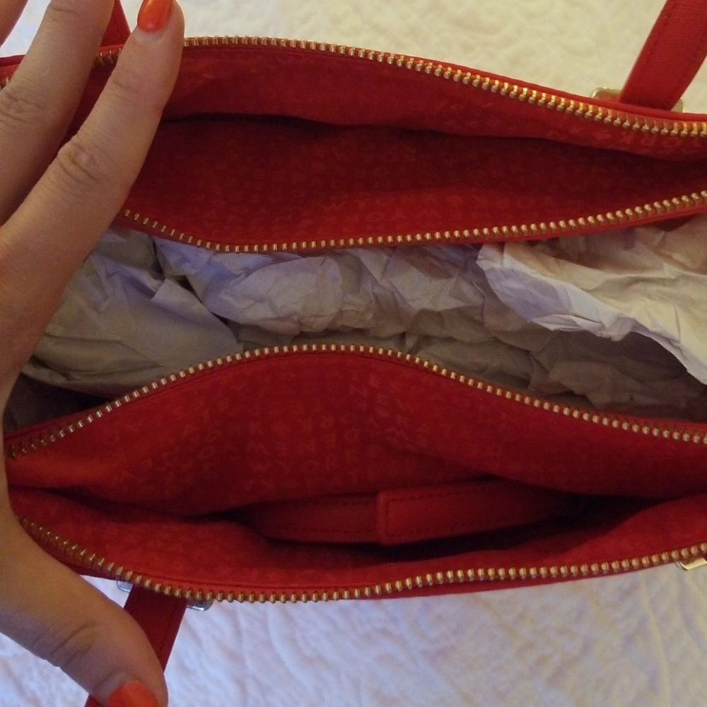 Sold! Kate spade red Alyse Wilson road purse - Picture 7 of 8